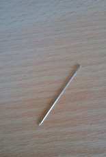 Sphere cross-stitch needle.