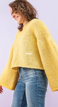 Candy Sweater by FRAYA yarns - Free