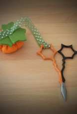 Felt pumpkin scissorfob