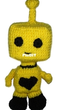 Crochet Spot - Rachel Choi - Cara the Compassionate Robot - Free