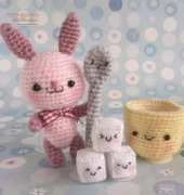 Jaravee Jeerachat - Latte and friends