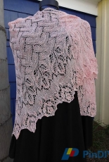 Language of Roses Shawl  by Aino Haikala - Free