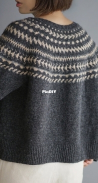 Amikomi Yoke Sweater by Noriko Ichikawa