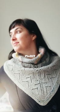 Chevron Stripes Wide Cowl by Nuria Pastor updated English Spanish