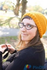 The Teach-Your-Friend-How-To-Knit-A-Hat Hat by Sylvia Bo Bilvia -Free
