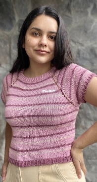 Saturno Top by Nathalie Morales  - Spanish