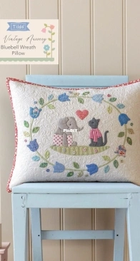 Tilda - The Vintage Nursery - Bluebell Wreath Pillow