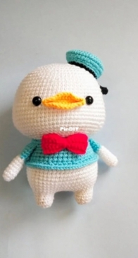 Crochet Garage - Duck - English