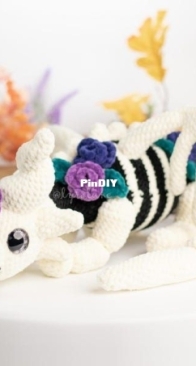 Lyra Lune Softies - Lyra Lune Designs - Lyra Lune - Ruxandra Dumitrascu / Cazacu-Zota - Skeletal Dragon Amigurumi