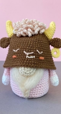Happy Dolls Handmade - Julia Negovorina -  Taurus Zodiac Gnome