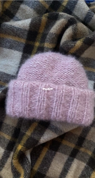 Deima's Boucle Beanie by Nanna Burmeister