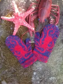 Octopus Mittens by Emily Peters