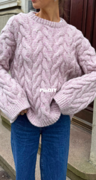 Row Sweater - Ingrid dyb - English