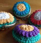 Das Crochet Connection - Lynne Samaan - Colorful Flower Coin Purse - Free
