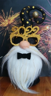 New year gnome from felt