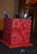 Porte crayons en cartonnage (bien utile,mon travail)
