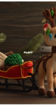 Vasilyeva toys - Anna Vasilyeva - Christmas Reindeer in a Sleigh