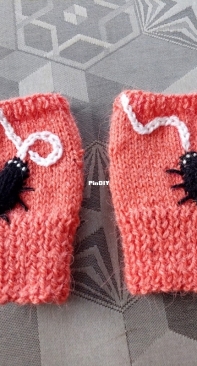 mitten oh halloween
