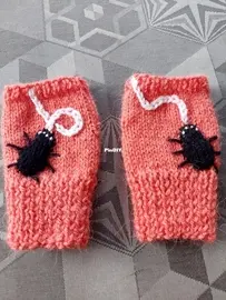 mitten oh halloween