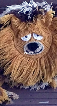 Sharpin Designs - Care Sharpin - Lion Pillow