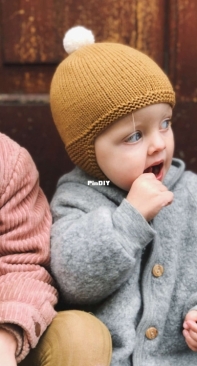 Alberts Pilot Hat -  by PetiteKnit - Mette Wendelboe Okkels