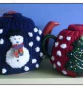 Frankies Knitted Stuff - Christmas Tea Cosy by Frankie Brown