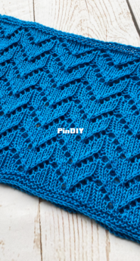 Verily Knits - Ophrys  Cowl by Claire Slade - Free