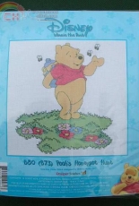Designer Stitches B80 (B73) Poohs Honeypot Hunt
