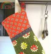Denyse Schmidt Quilts- Holiday Hostess Hot Mitt