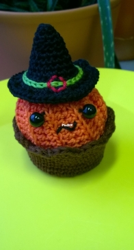 Halloween pumpkin cupcake