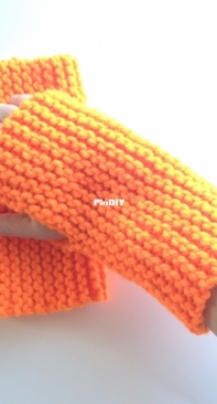 Mishima   Fingerless Gloves/Mitts by Sarah Wylie-Free