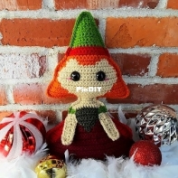 Osage County Crochet - Saddie Sheppard - Holly the Christmas Dolly - Free