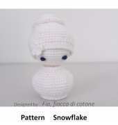 Cottonflake - Daniela Duma – Snowflake kokeshi doll
