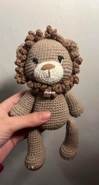 Little freehanded Lion as a Baby gift