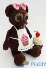 Veki Crochet Land - Vedrana Cvijanovic - Sara The Cupcake Bear - Free