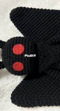 Mothman amigurumi