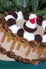 Four Bees Designs - Deborah Ross - Peanut Butter Cup Treasure Cake