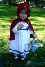 Little Red Cape by Erika Flory - Italian - Free