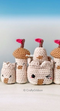 Crafty Gibbon - Anne Farichai - Sandcastle - English