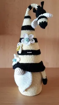 Gnome with bee