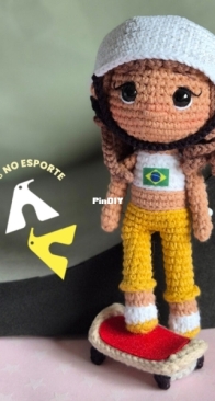 Ateliê Pingouin - Thaís Lira thamigurando - Skateboarder Amigurumi - Amigurumi Skatista - Portuguese - Free