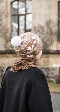 Barvy Hat by Natalie Pelykh - Russian