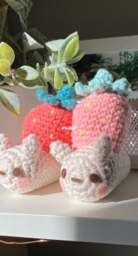 TheSnailStitches - Snail - English