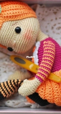 Handi Hats Design - Lollipop Dolls - Katushka Morozova - Doll Lilith - Russian