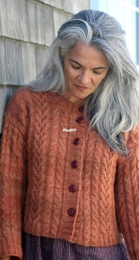 Peach Bourbon Tea by Thea Colman