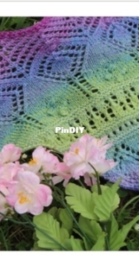 Lawanda shawl by Nikolett Corley - English, Hungarian