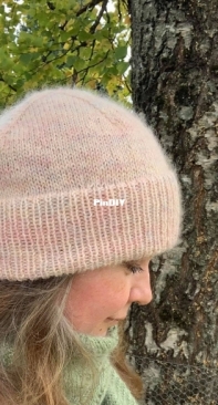 Oktober lue by Marion Louise Rindsem-Norwegian -Free
