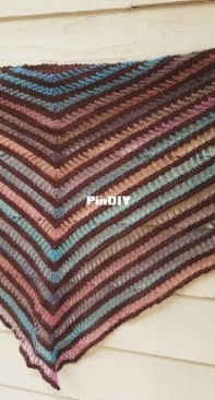 Island Yarn Company - Victoria Myers - Grist Crochet Shawl