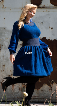 Konstanse Dress by Tina Hauglund - Damestrikk fra Strikkezilla