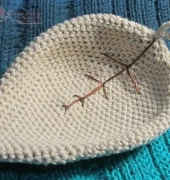 JOs Crocheteria - Leaf Coaster (Swedish) - FREE !!